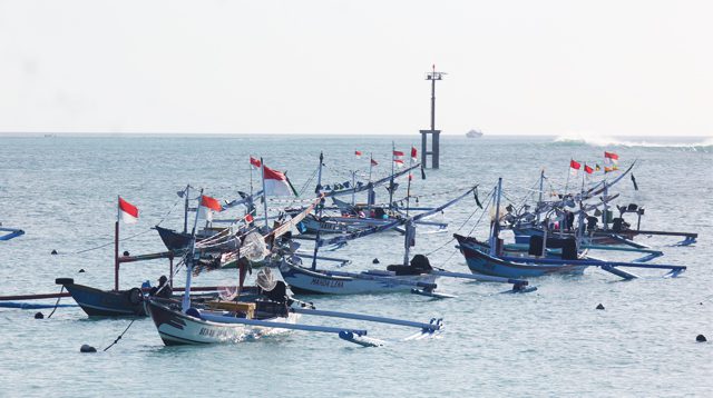 Kedonganan Fishermen ready to go to sea.